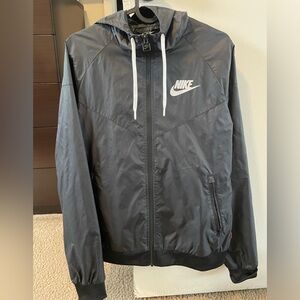 Nike Women’s Black Windbreaker